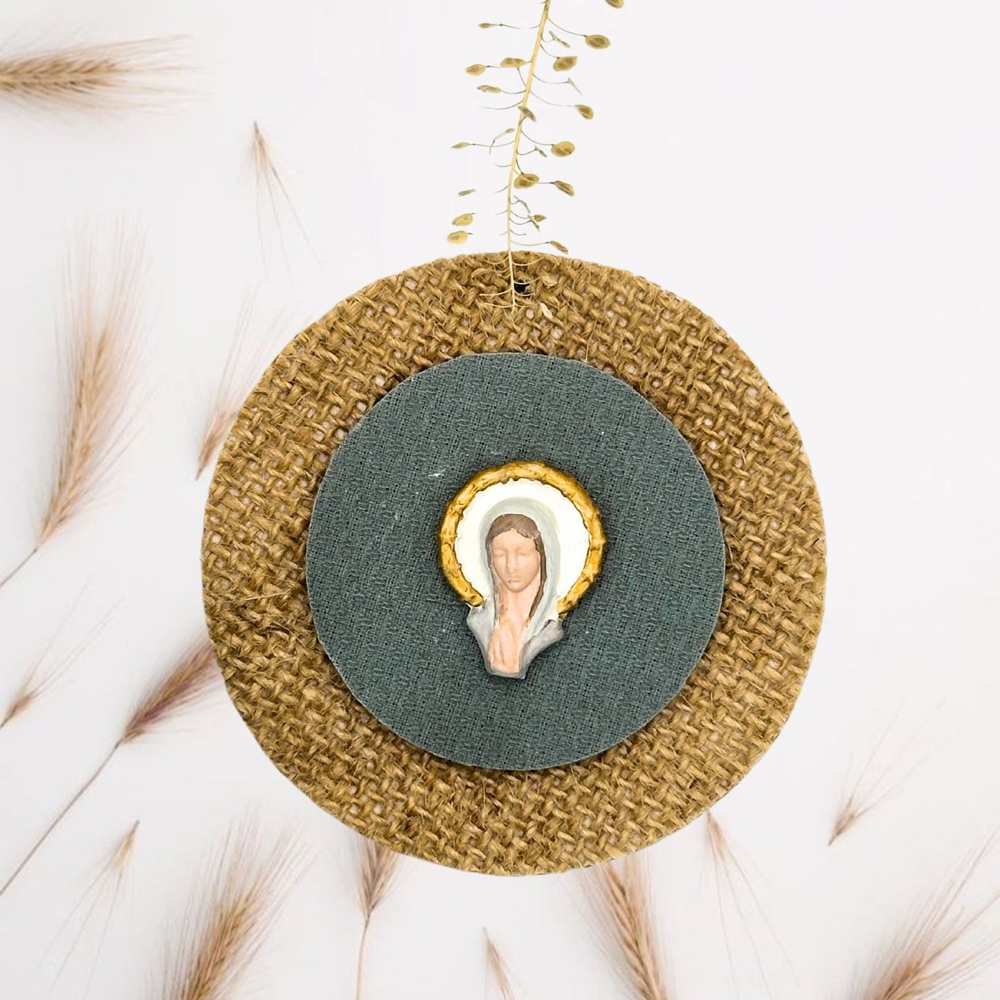 Medium medallion Virgin raffia and green