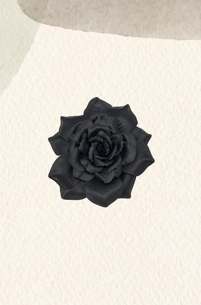 Black Pious Flower