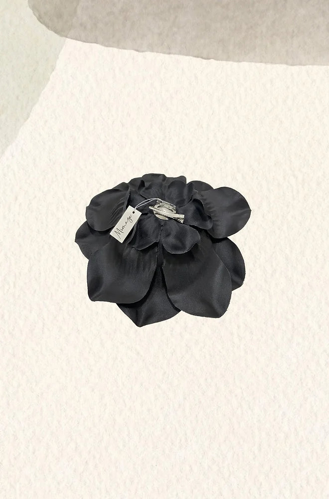 Black Pious Flower