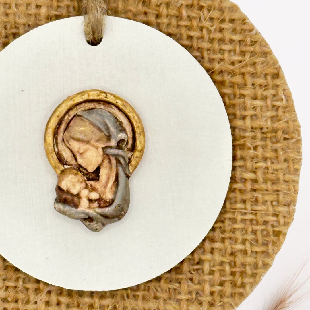 Medallón mediano Virgencita VIII