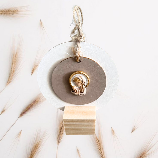 Medium medallion Virgin IX