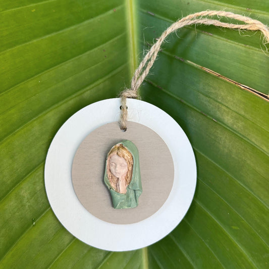 Medallón mediano Virgencita V