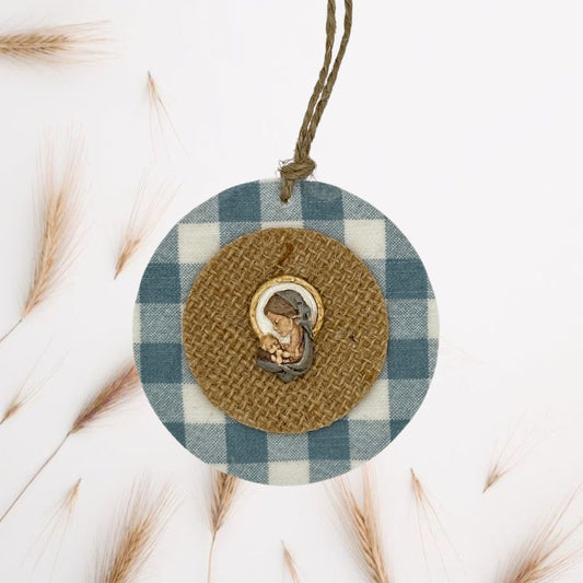 Medallón mediano Virgencita vichy azul