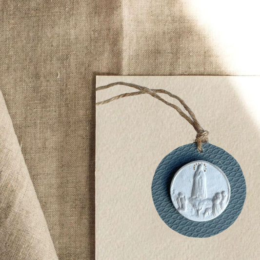 Medallón mini Virgen de Fátima azul/grisáceo