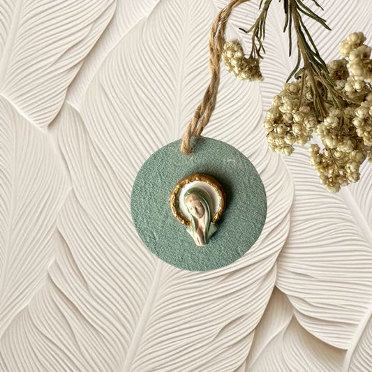 Medallón mini Virgencita verde