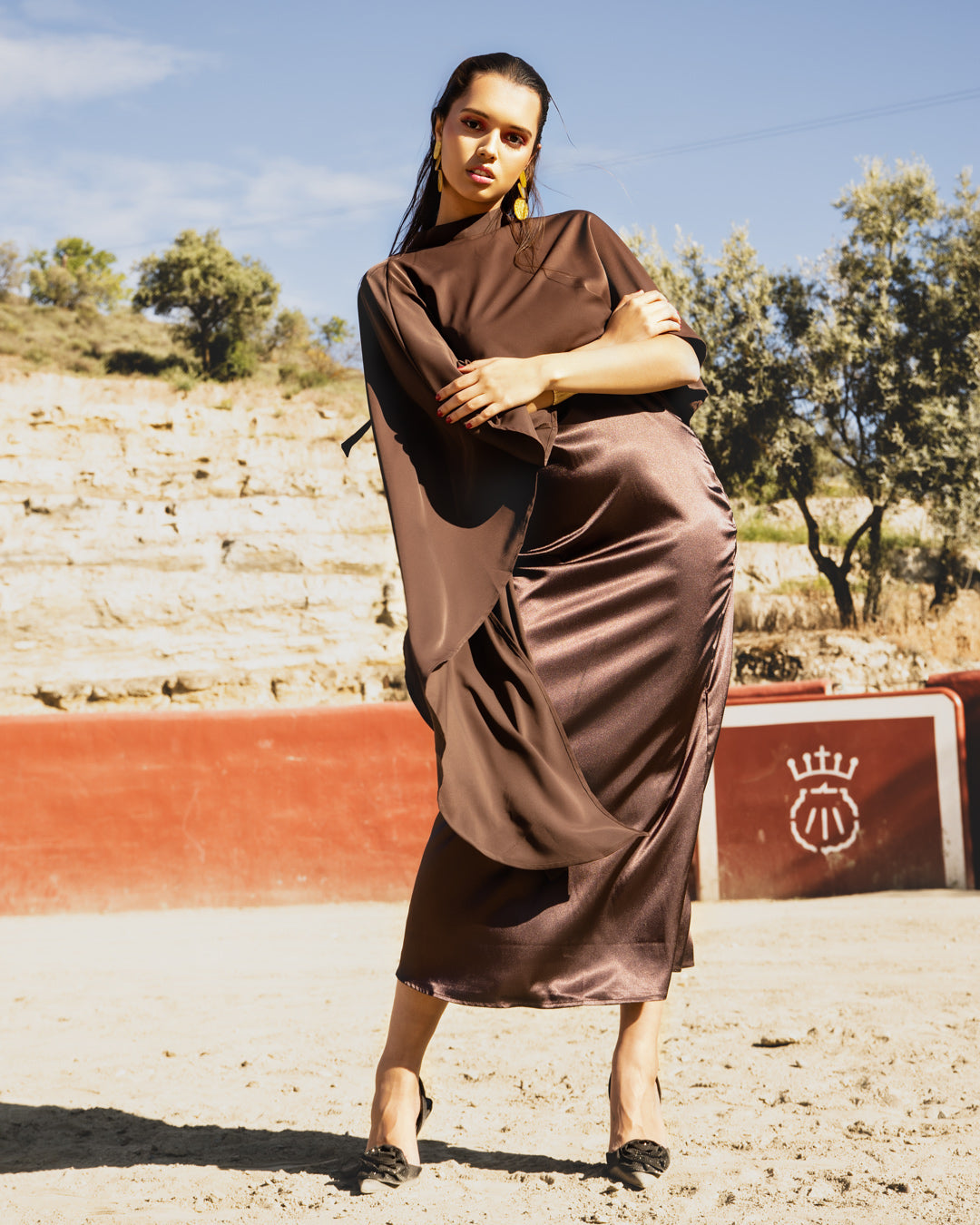 Vestido Amero y Capa