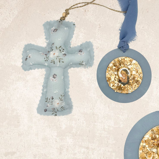 Pack Cruz y Medallón mediano Virgencita azul