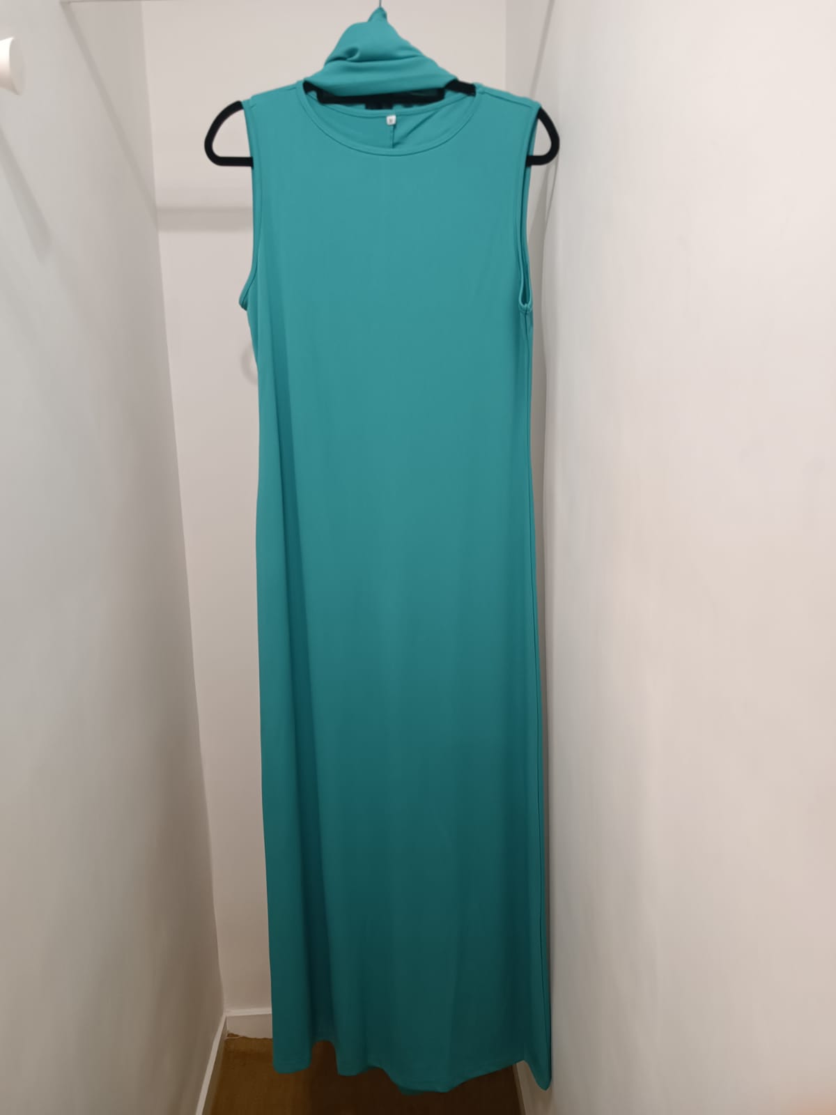 Sira burgundy dress
