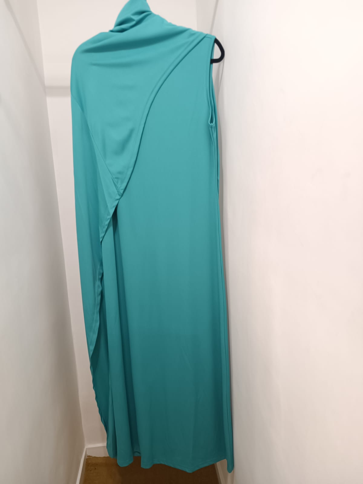 Sira burgundy dress