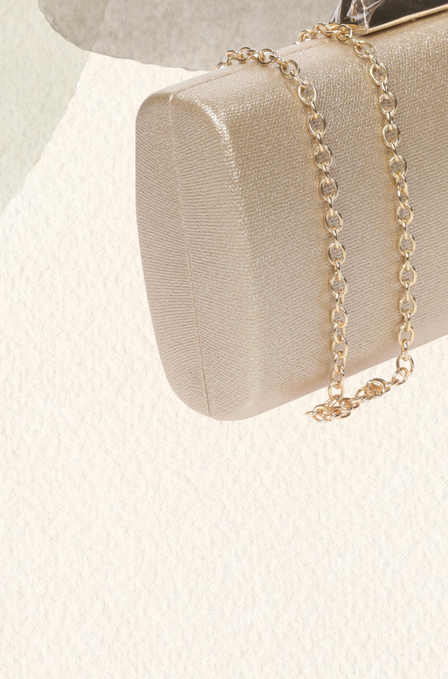 Clutch fiesta brillo oro-claro