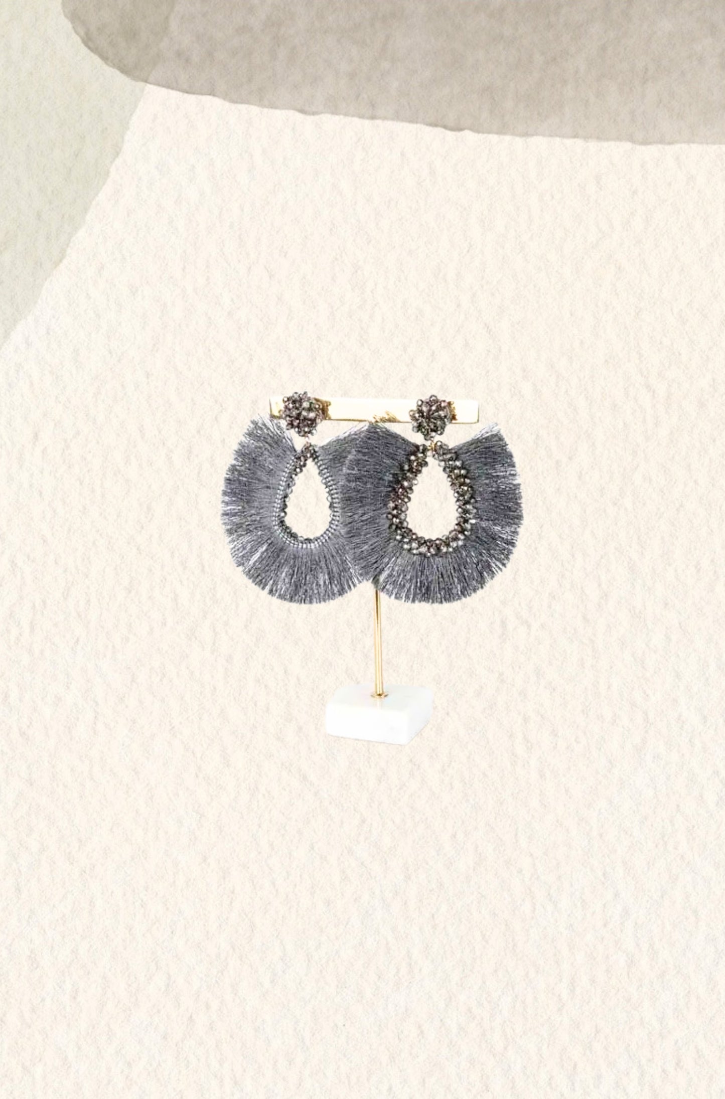 Pendientes Ingrid grises