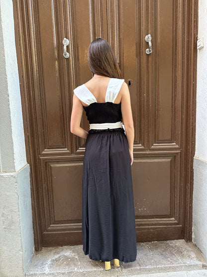Top Linde blanco y negro