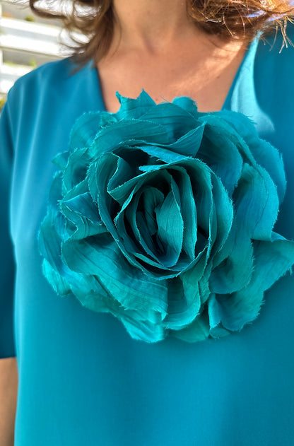Turquoise Pipi Flower